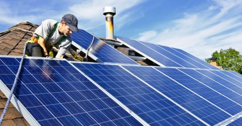 7 Questions to Ask Potential Solar Installation Companies Before Hiring